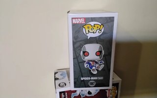 Funko Pop Marvel 1067 Spider-Man (Bug-Eyes)
