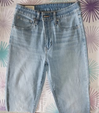 Levi's Slim Jeans Elásticos Realza Glúteo