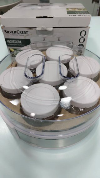 Yogurtera Silvercrest con 7 tarros