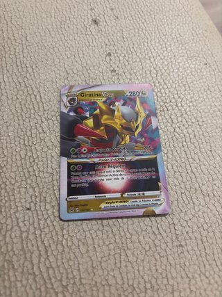 Carta Pokémon Giratina V ASTRO 131/195