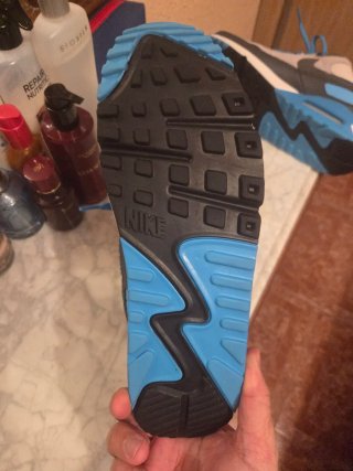 Nike Air Max 90 solo se uso en la tienda