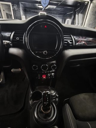 MINI Cooper 2018
