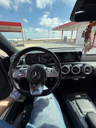 Mercedes-Benz Clase CLA200 2022