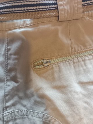 Pantalón chico beige