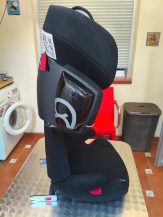 Cybex Silver Solution X2-Fix  Isofix .
