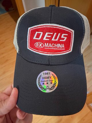 Gorra Deus Ex Machina Negra y Beige