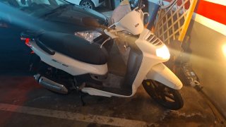 Moto Scooter SYM 125 Blanca