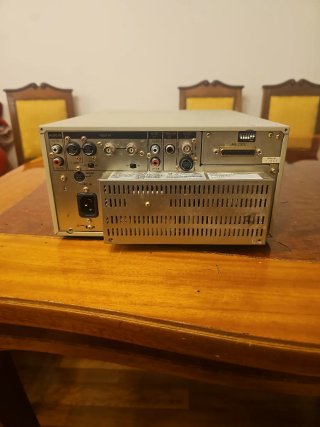 Sony SVO-9500MD SVHS Videoregistratore