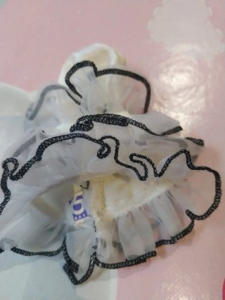 Vestido Barbie blanco con volantes