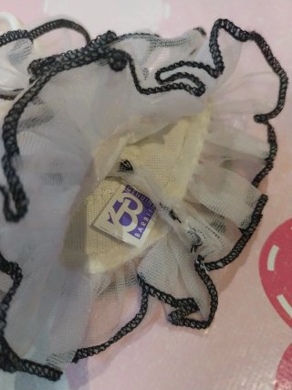 Vestido Barbie blanco con volantes