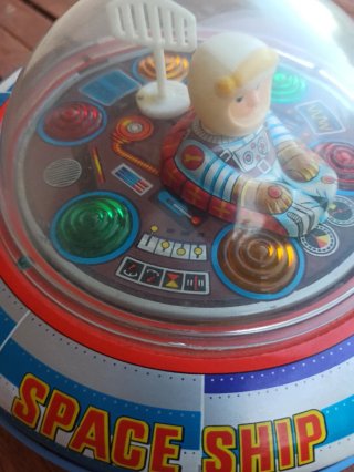 Juguete platillo volante Modern Toys