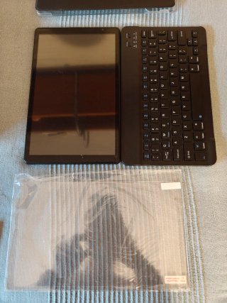 Tablet Biegedy B22 10.1 + Teclado y funda