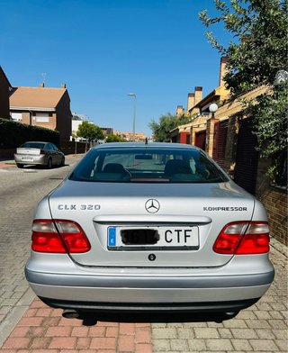 Mercedes-Benz  CLK 230 Extras