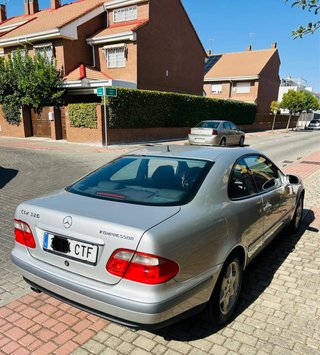 Mercedes-Benz  CLK 230 Extras
