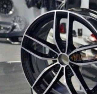 Juego de 4 Llantas 18 STAR BLK VW039