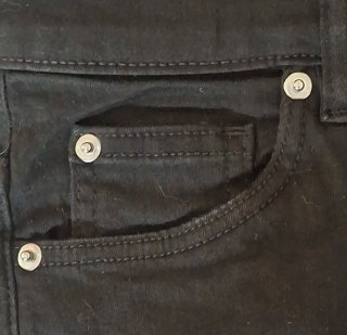 Pantalón negro talla 38.