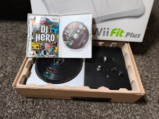 Pack Wii DJ Hero y Wii Fit Plus nuevo