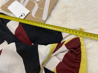 Zara Falda midi pareo estampada multicolor T. L