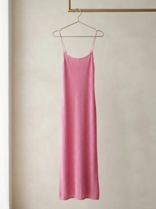 Vestido rosa brillante