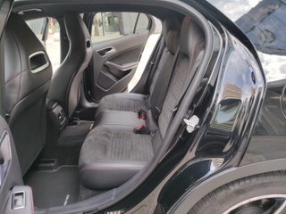 Mercedes-Benz GLA 2015