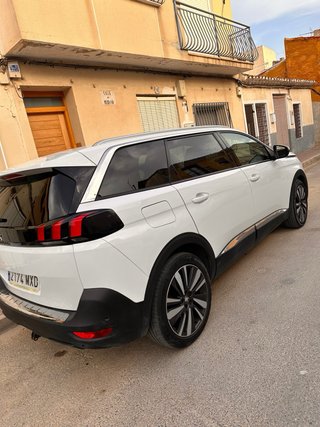 Peugeot 5008 2019