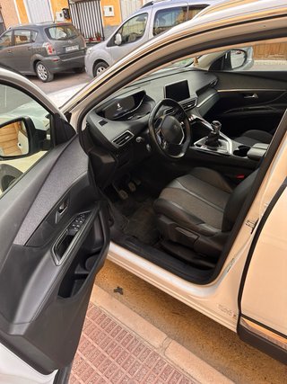 Peugeot 5008 2019