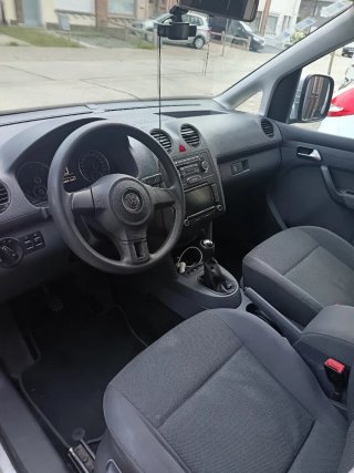 Volkswagen Caddy 2013