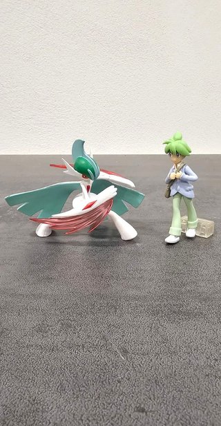 Figura Pokémon Gallade Scale World