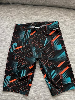 Lote bañadores niño Nabaiji y camiseta protectora