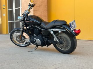 Harley-Davidson Sportster 883 Custom Negra Vendo