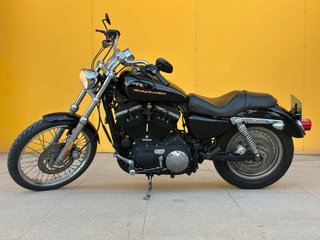 Harley-Davidson Sportster 883 Custom Negra Vendo