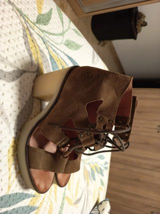 Sandalias Bronx Piel Marrón /verde militar Tacón