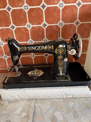 Máquina de coser Singer antigua