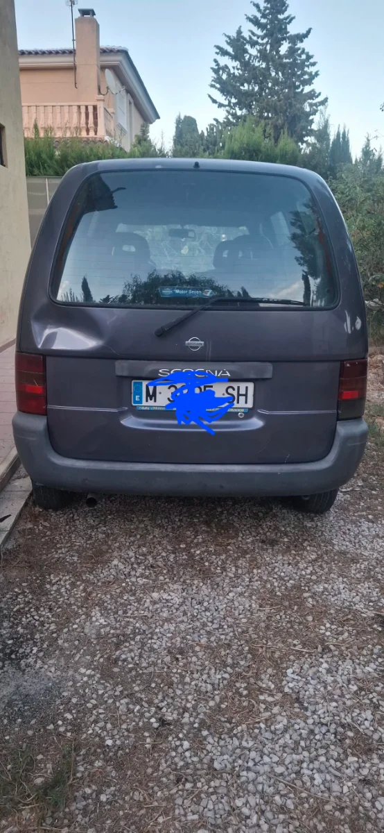 Nissan Serena 1995 - foto 1