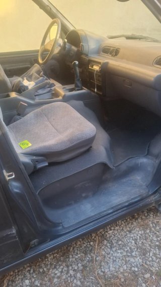 Nissan Serena 1995