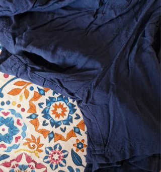 Shorts azul con vuelo T. M