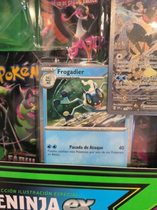 Caja Greninja Fábula Sombría (Pokémon TCG) SELLADA