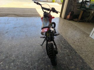 Pitbike 125 4T con Casco FOX V1