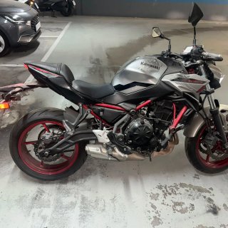 Kawasaki Z650 2023 - 20108 km