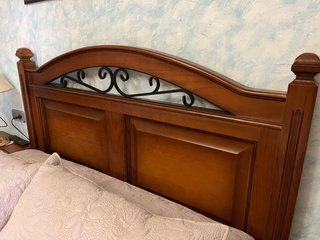 Dormitorio completo de madera
