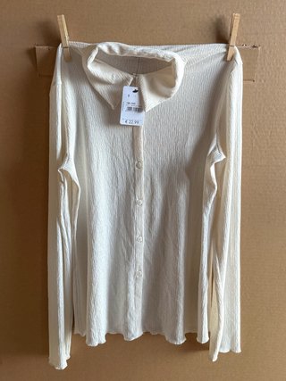 Camisa blanca de manga larga