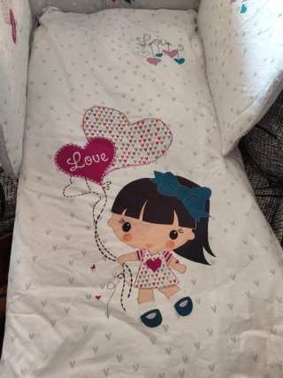 Chichonera y Edredón Cuna Diseño Corazones