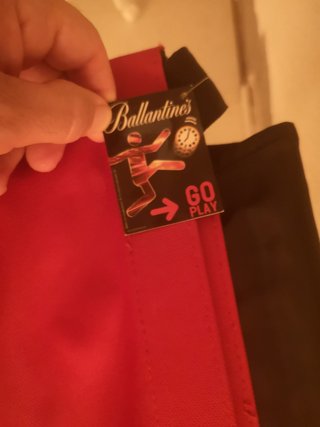 Bandolera Ballantine's Roja. Con etiqueta. Lleva ,