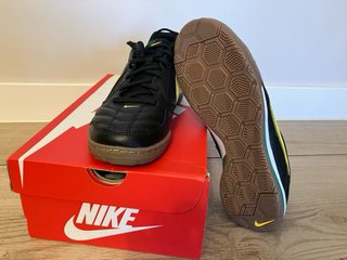 Zapatillas Nike Gato Fútbol Sala Talla 42. Nuevas