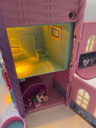 Juguete Gran Hotel Stilton CON LUZ marca bandai