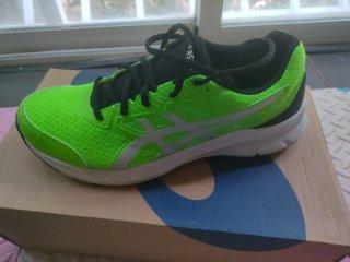 Zapatillas Asics Running Verde y Negro
