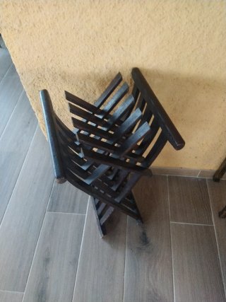 2 Sillas Plegables Tipo Corte Madera Oscura.