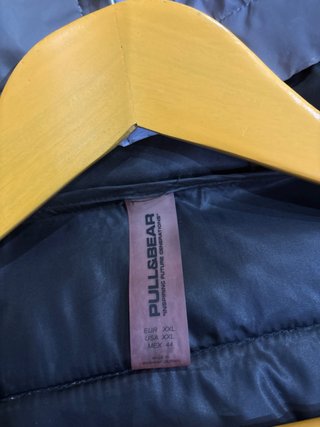 Chaqueta acolchada plateada hombre