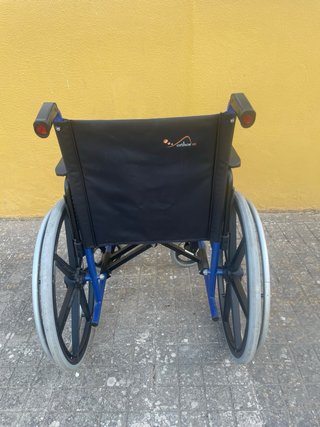 Silla de Ruedas CELTA COMPACT 3.  (MUY POCO USO)