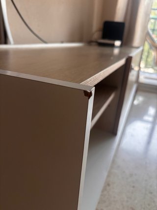 Mueble TV madera y blanco